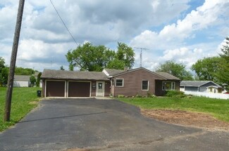 67 E North Ave, Cortland, IL 60112