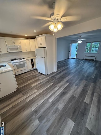 292 Esplanade Unit 35, Hackensack, NJ 07601