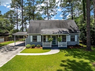 2612 Davis Ave, Tifton, GA 31794