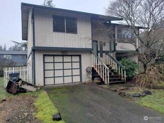 3685 Westminster Dr SE, Port Orchard, WA 98366