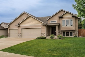 1803 Taurus Ct SW, Rochester, MN 55902