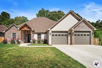 6826 Maple View Ln, Texarkana, TX 75503