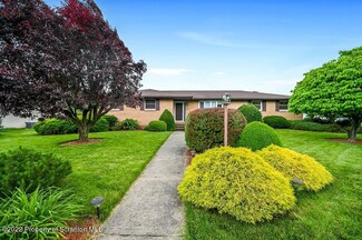 14 Gail Dr, Wilkes Barre, PA 18702