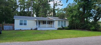 406 Austin Rd, Beaufort, NC 28516