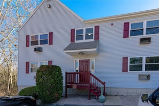 17 Apache Dr Unit G, Westerly, RI 02891