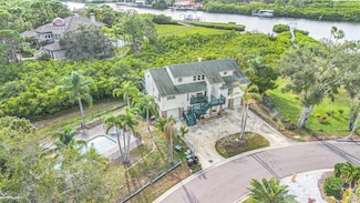 656 Soundview Dr, Palm Harbor, FL 34683