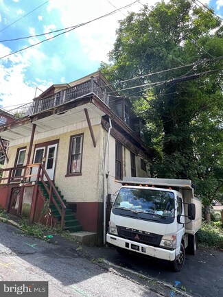 116 S 6th St, Pottsville, PA 17901