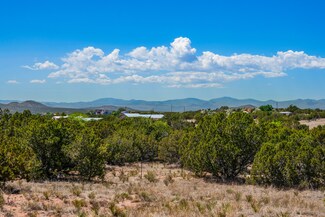 78 Camino Peralta, Santa Fe, NM 87507