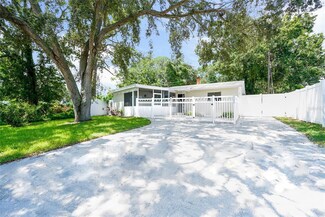 9050 50th St N, Pinellas Park, FL 33782