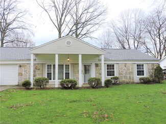 97 Edgewood Dr, Grafton, OH 44044