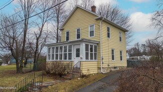14 Park Ave, North Adams, MA 01247