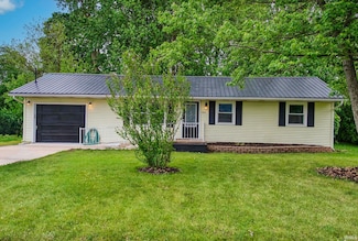 202 E Leedy St, Warsaw, IN 46580