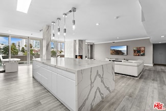 1333 S Beverly Glen Blvd Unit 605, Los Angeles, CA 90024