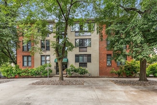 6 Juniper St Unit 16, Brookline, MA 02445