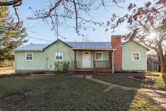 645 Wilda Rd, Stuarts Draft, VA 24477