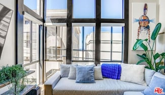 14 Mast St Unit 4, Marina Del Rey, CA 90292