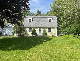 12 White Pine Dr, Cumberland, RI 02864