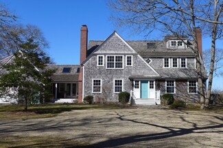 28 & 18 Hillbrook Ln, West Tisbury, MA 02575