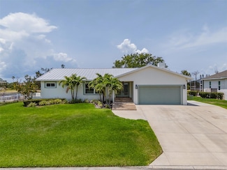 817 Eagle Ln, Apollo Beach, FL 33572