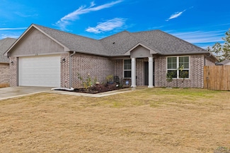170 Highland Forest Dr, Gilmer, TX 75644
