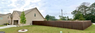 2421 Melton Common Dr, Dacula, GA 30019