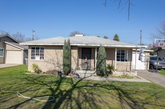 1028 W Cortland Ave, Fresno, CA 93705
