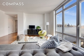 2 Northside Piers Unit 8H, Brooklyn, NY 11211