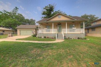 141 Rio Grande Dr, Seguin, TX 78155