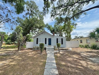 248 Avenue L NE, Winter Haven, FL 33881