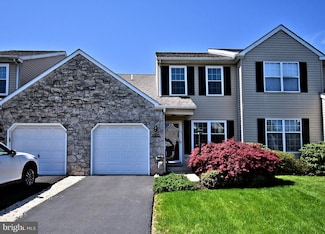 1332 Valley Dr, Lansdale, PA 19446