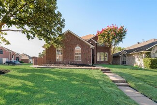 1127 Avatar Dr, Grand Prairie, TX 75052