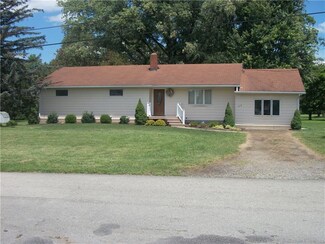 410 S Market St, Carmichaels, PA 15320