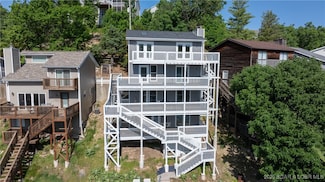 1111 Ginger Rd, Lake Ozark, MO 65049