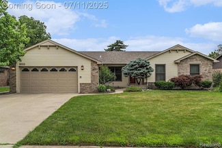 37513 Munger Dr, Livonia, MI 48154