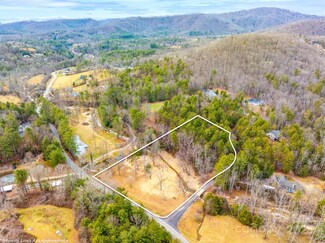 6 Buffalo Creek Dr Unit 1&2, Fairview, NC 28730