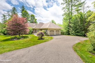 4 Gleneagles Dr, Lenox, MA 01240