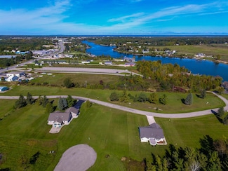 1140 Old Orchard Ln, Inverness Township, MI 49721