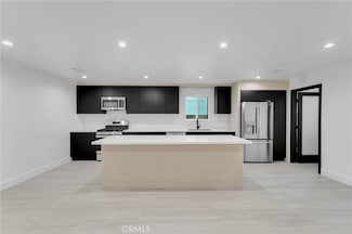 23032 Hamlin St, West Hills, CA 91307