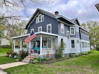 527 Walnut St, Webster City, IA 50595