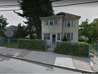 122 Wood Ave, Boston, MA 02136
