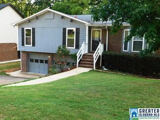 1666 English Knoll Ln, Birmingham, AL 35235