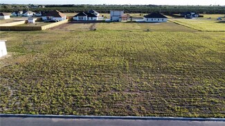 2705 Stone Oak Dr, Weslaco, TX 78599
