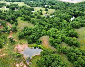 24972 N County Road 3057 Rd, Foster, OK 73434