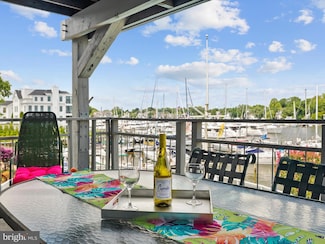 301 Burnside St Unit C201, Annapolis, MD 21403