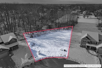 727 Brookview Ct, Caledonia, WI 53402