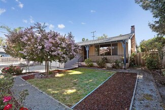 1030 Lewis Cir, Santa Cruz, CA 95062