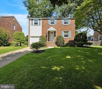 214 Edgehill Dr, Havertown, PA 19083