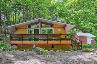 155 Town Hall Rd, Intervale, NH 03845