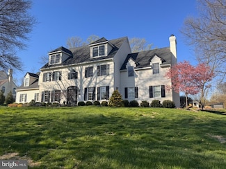 4976 Gloucester Dr, Doylestown, PA 18902
