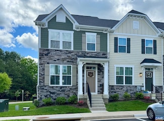 2034 Landon Ln, Charlottesville, VA 22911